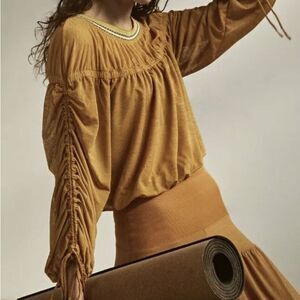 Free People Movement Sun Blissed Long Sleeve Pullover Top Sz M Gold Cropped NWOT
